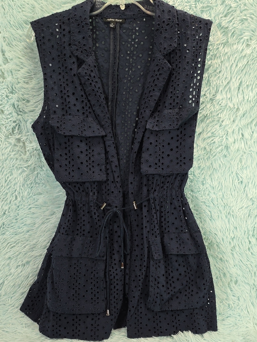 Athena Marie Navy Blue Eyelet Lace Vest Top Size M Boho Geometric‎ Cutwork